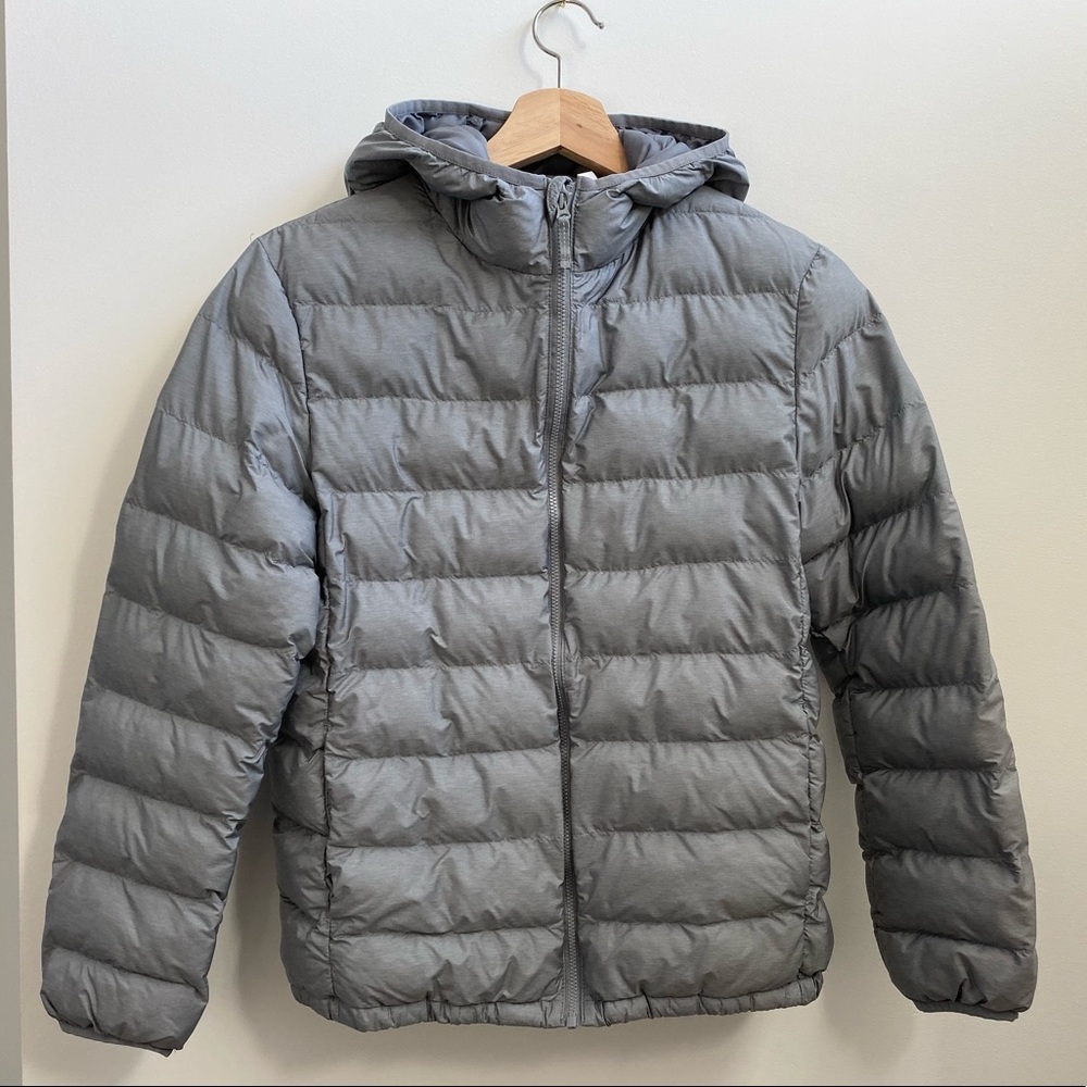 Grey puffer with hood